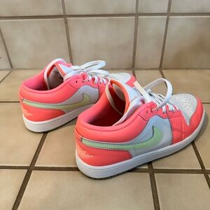 Jordan 1 Low SE Lava Glow